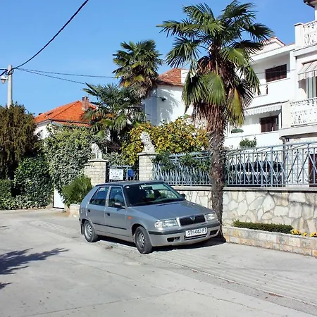 And By The Sea - 5874 Pensionat 3*
