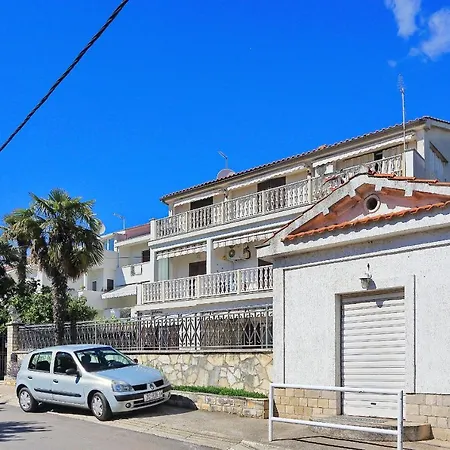 Gæstehus And By The Sea - 5874 3*