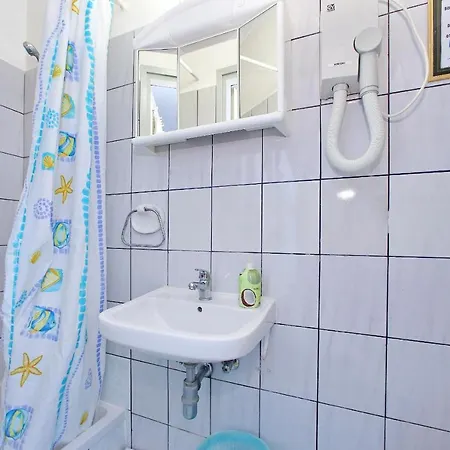 Gæstehus And By The Sea - 5874