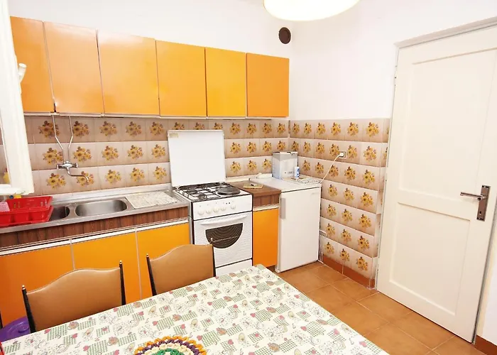 And By The Sea - 5874 3* Zadar