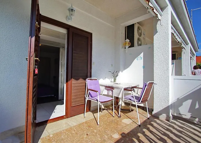 Gostinjska kuća And By The Sea - 5874 3*